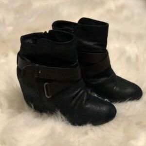 ALDO faux suede textured leather Wedge Booties Starlight black 8.5